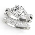 Multirow Round Cut Engagement Ring