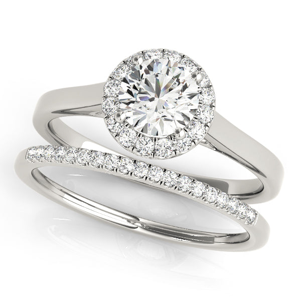 Classic Round Halo Diamond Engagement Ring