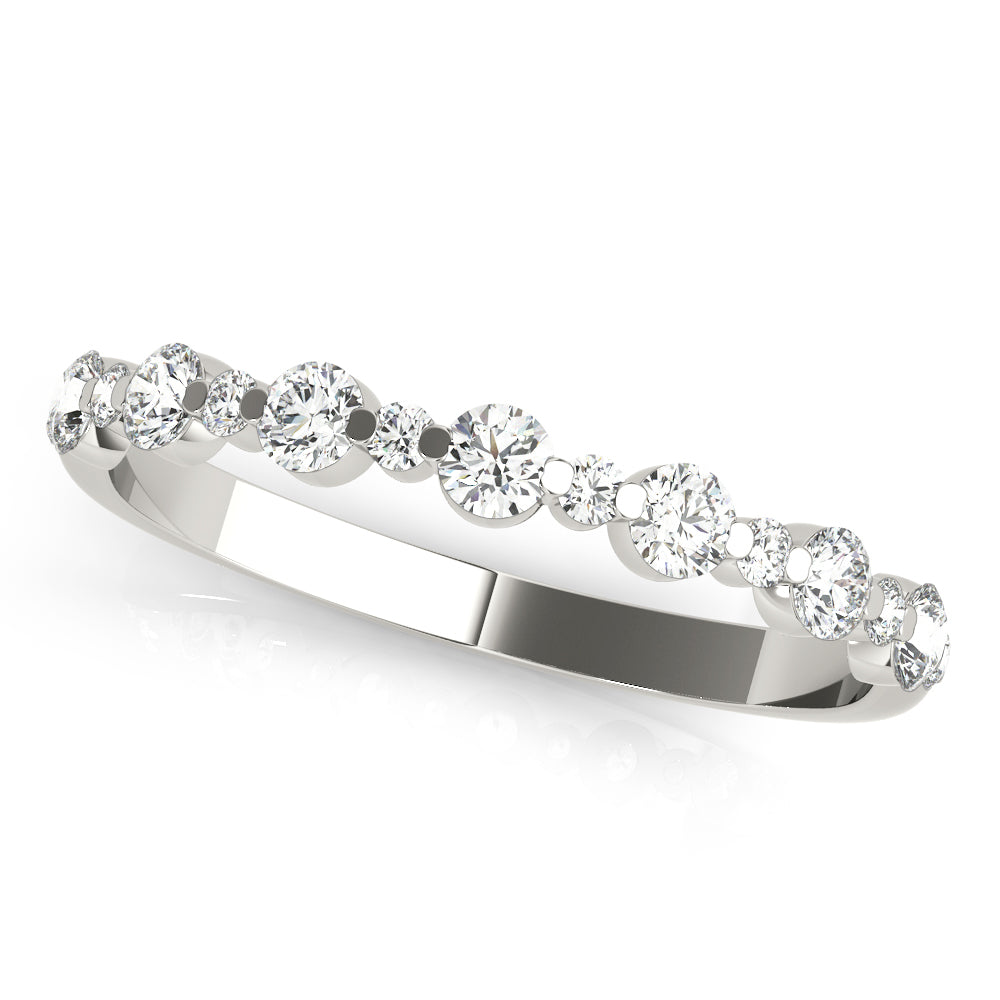 Alternating Shared Prong Diamond Wedding Band