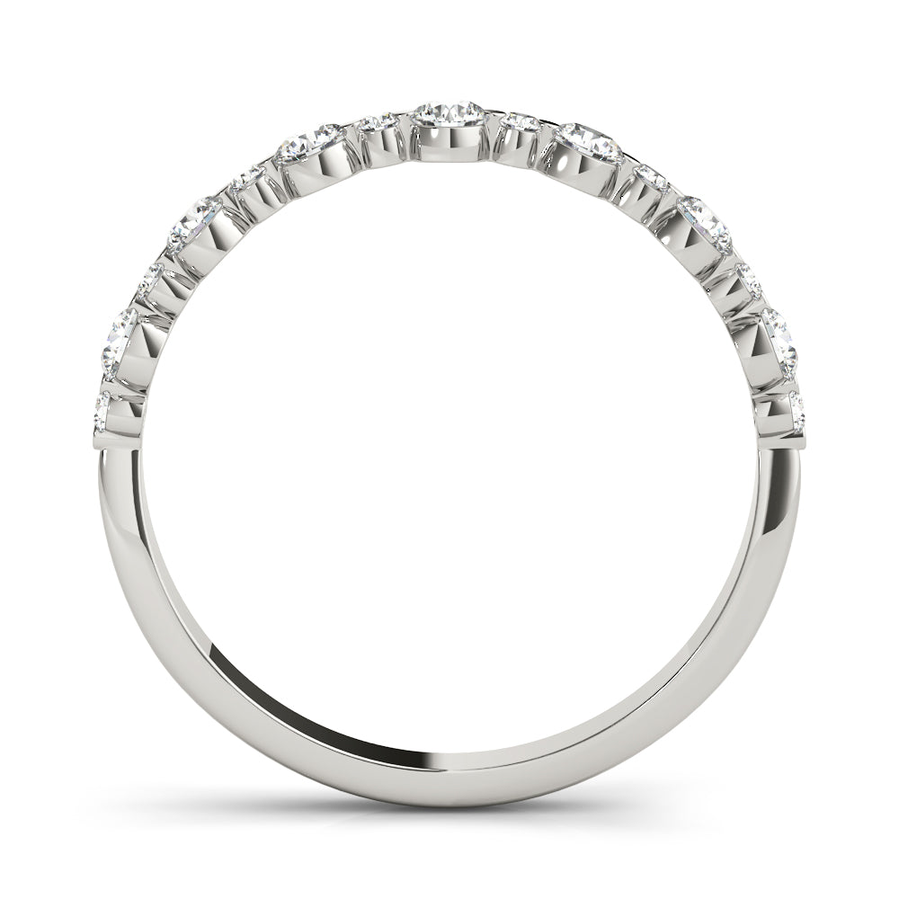 Alternating Shared Prong Diamond Wedding Band