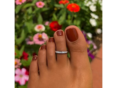White Cubic Zirconia Band Toe Ring in Rhodium Sterling Silver