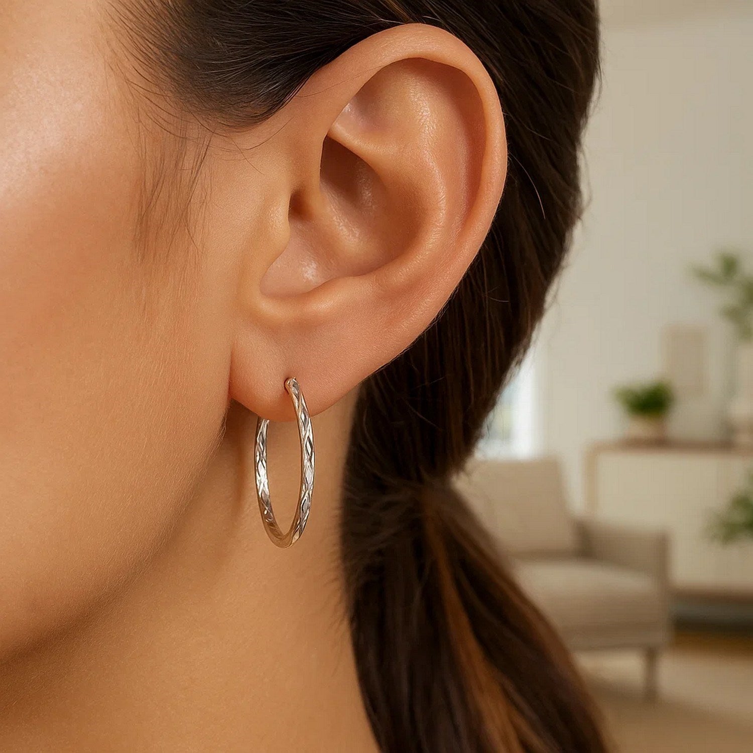 14k White Gold Diamond Cut Hoop Earrings(2x30mm)