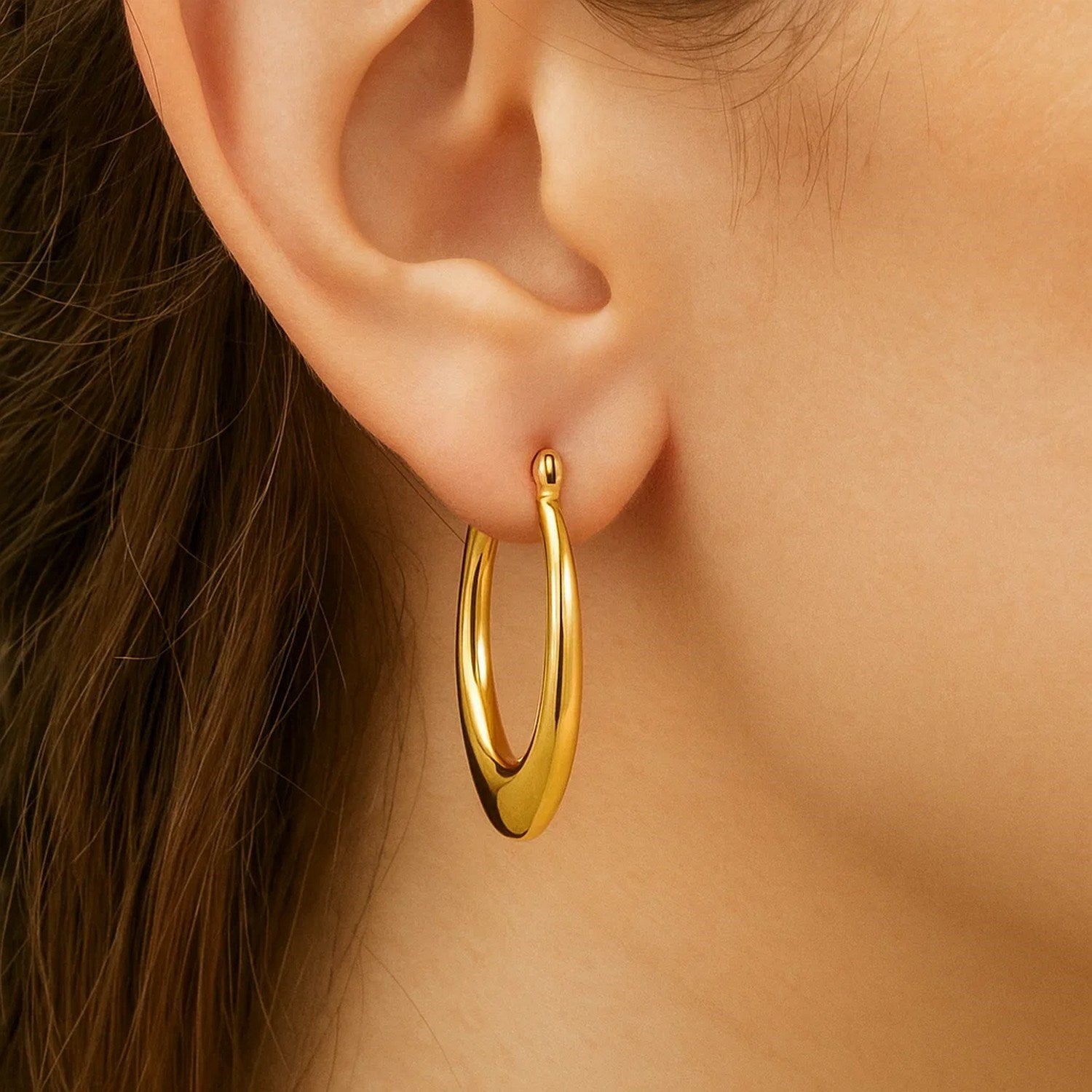 14k Yellow Gold Puffed Graduated Open Oval Earrings