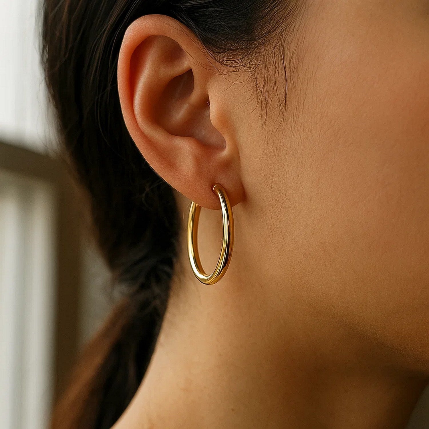 14k Yellow Gold Polished Hoop Earrings (3x30mm)