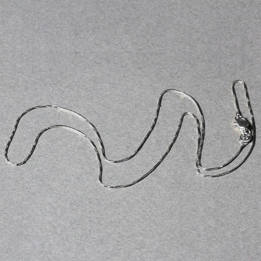 18k White Gold Box Chain 0.6mm (0.60 mm)