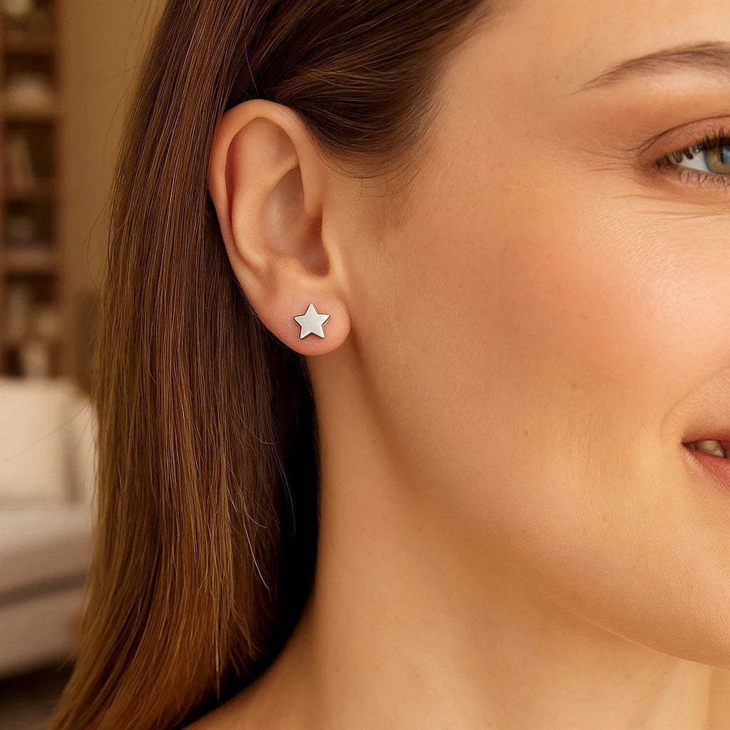 14k White Gold Post Earrings with Stars(6.5mm)