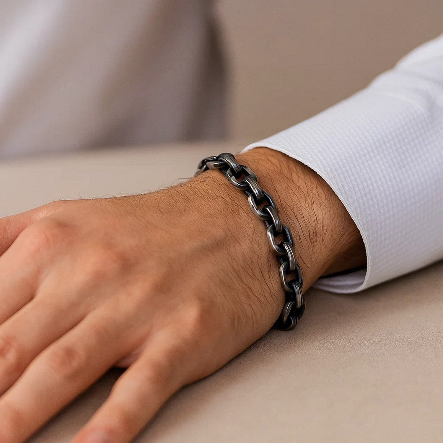 Sterling Silver Gunmetal Finish Oval Link Bracelet (7.70 mm)