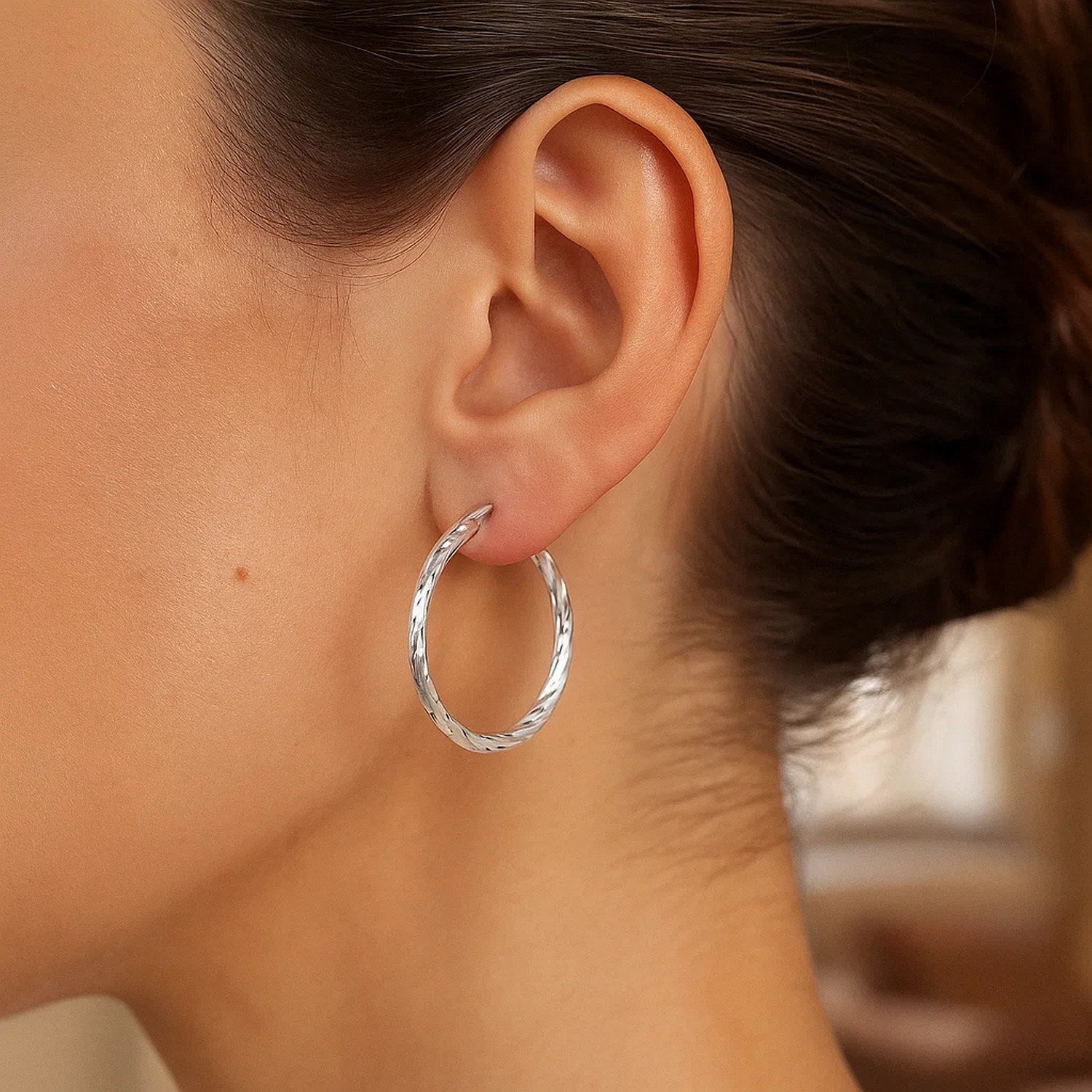 Sterling Silver Faceted Motif Hoop Earrings with Rhodium Plating(2x25mm)