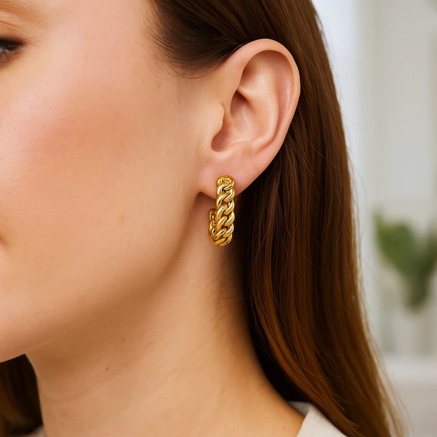 14K Yellow Gold Slender Curb Chain Hoop Earrings