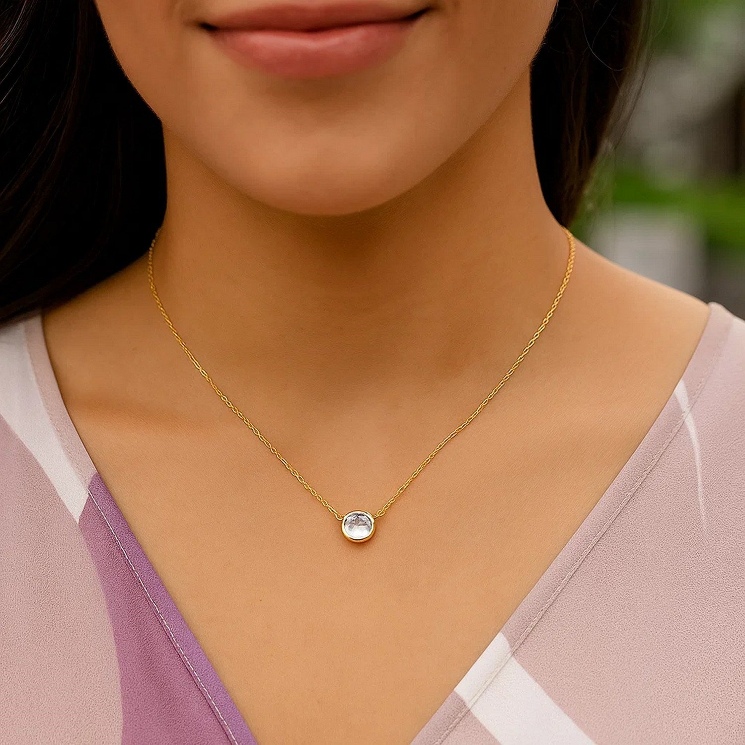 14k Yellow Gold 17 inch Necklace with Round White Topaz