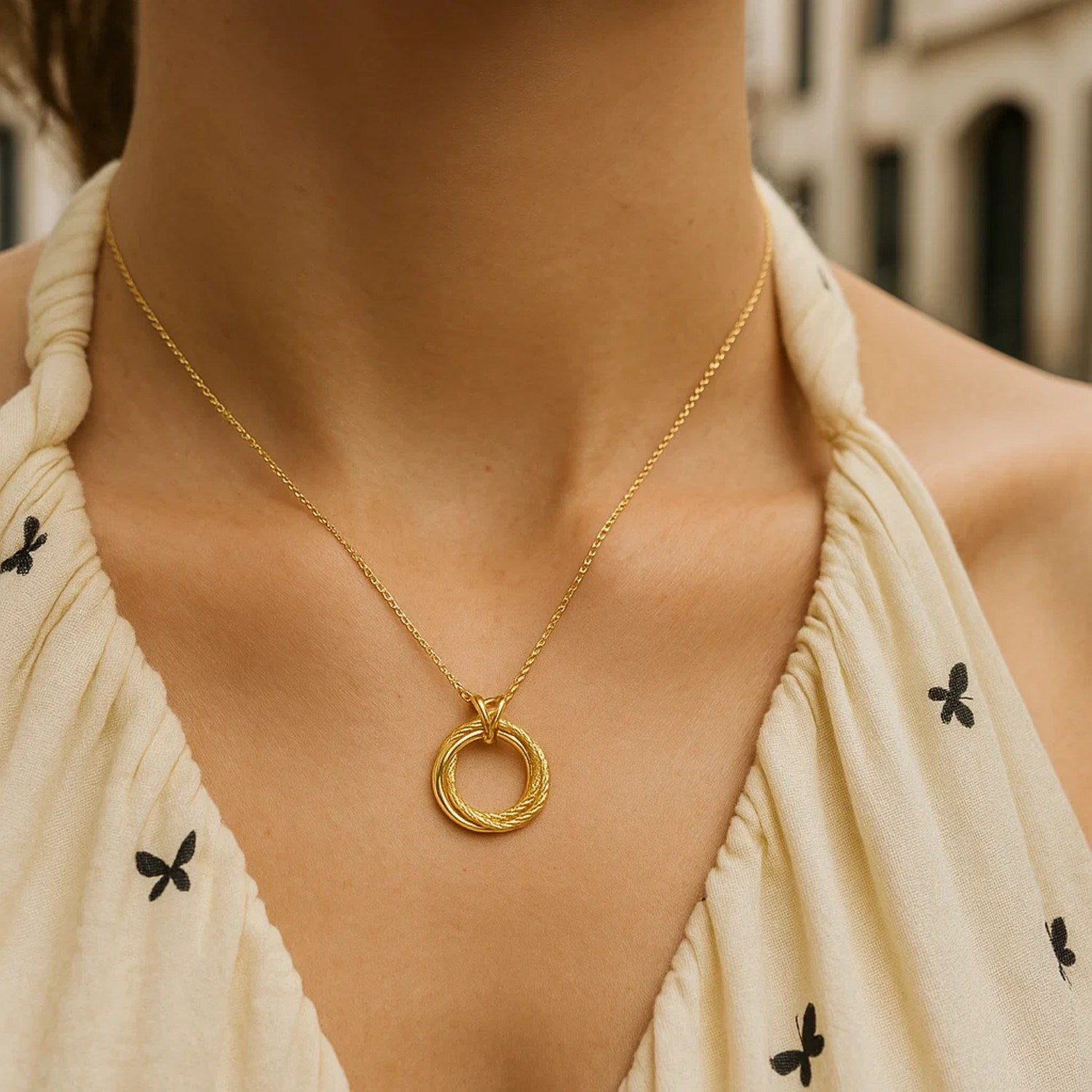 14K Yellow Gold Interlocking Diamond Cut Trinity Necklace