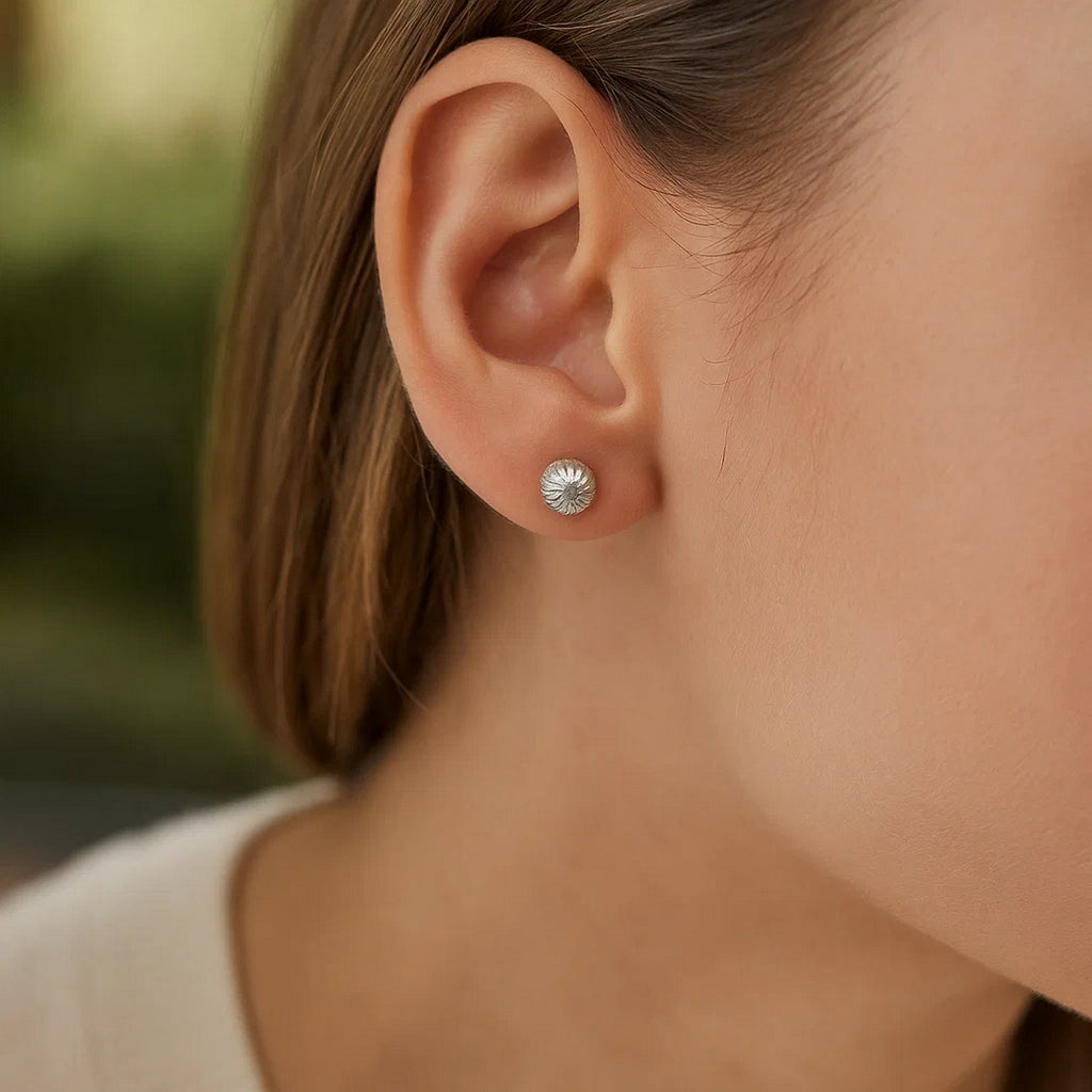 14K White Gold Ball Earrings with Linear Texture(5mm)