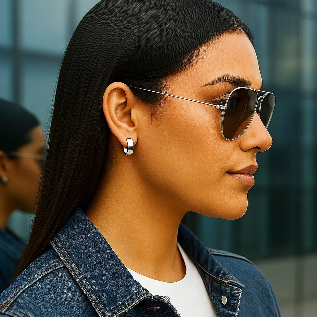 14k White Gold Snuggable Hoop Earrings