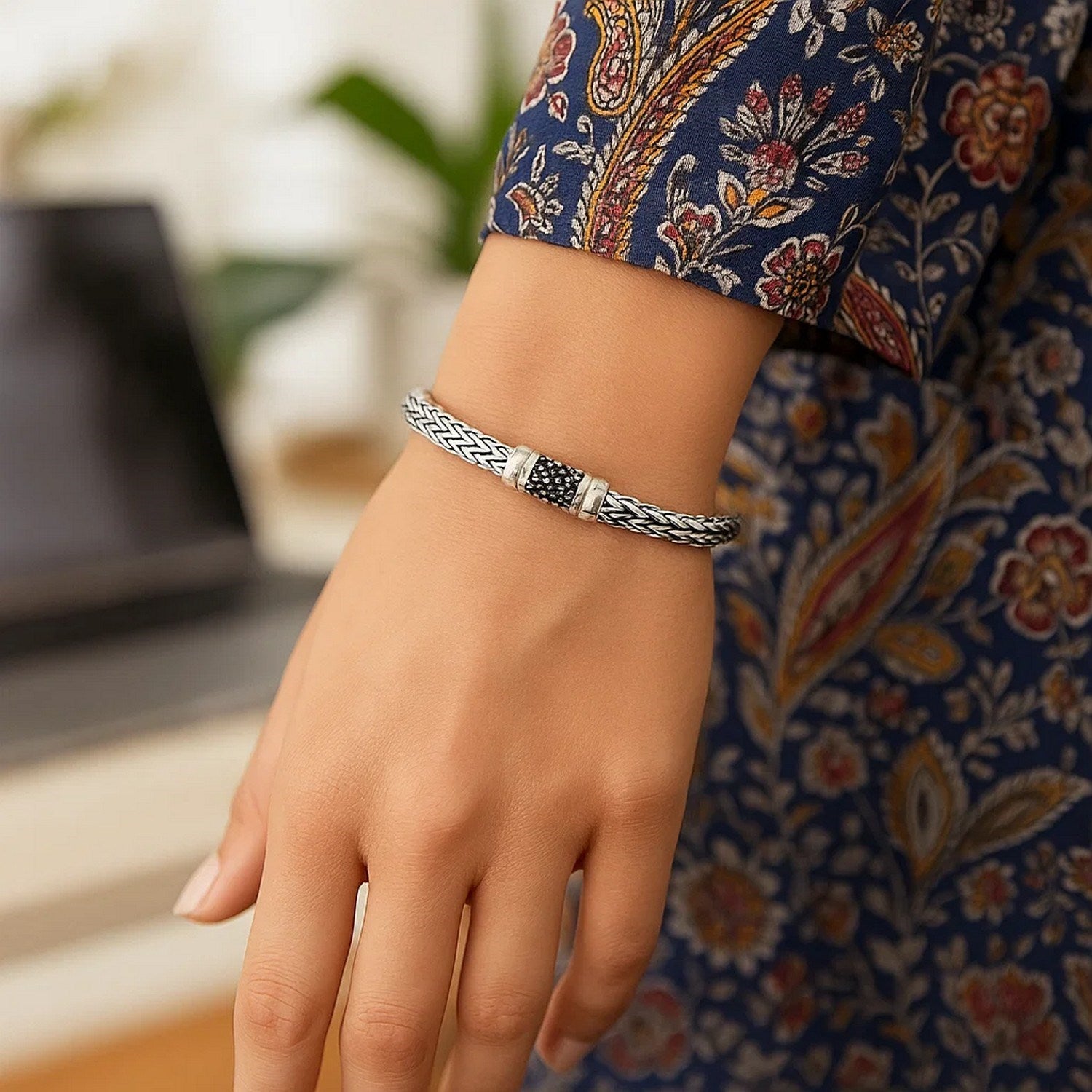 Sterling Silver Weave Style Bracelet with Black Sapphire Accents (7.10 mm)