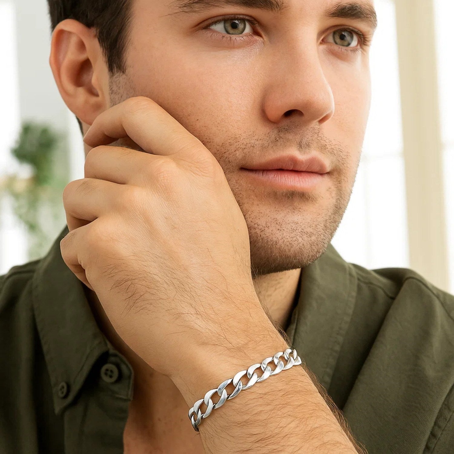 Rhodium Plated Sterling Silver Curb Style Bracelet (7.90 mm)