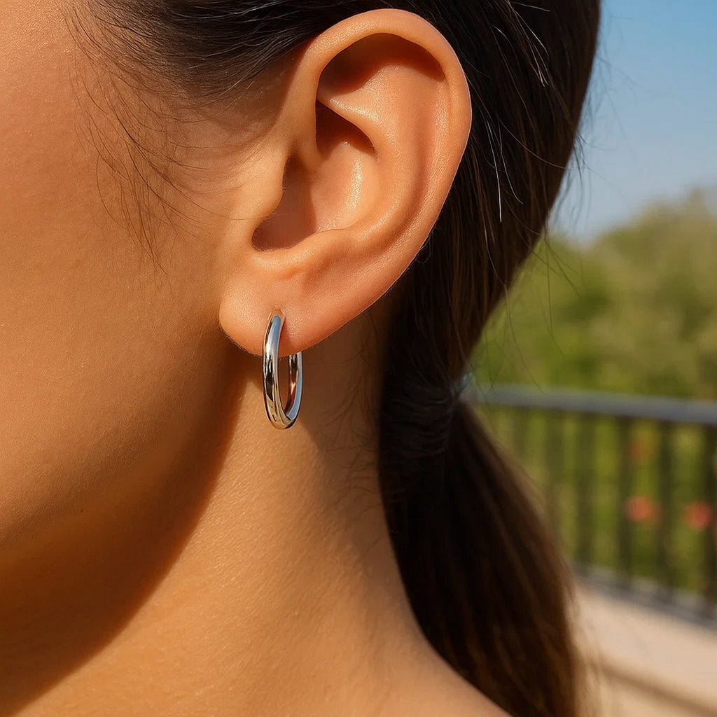 10k White Gold Polished Hoop Earrings (3x15mm)