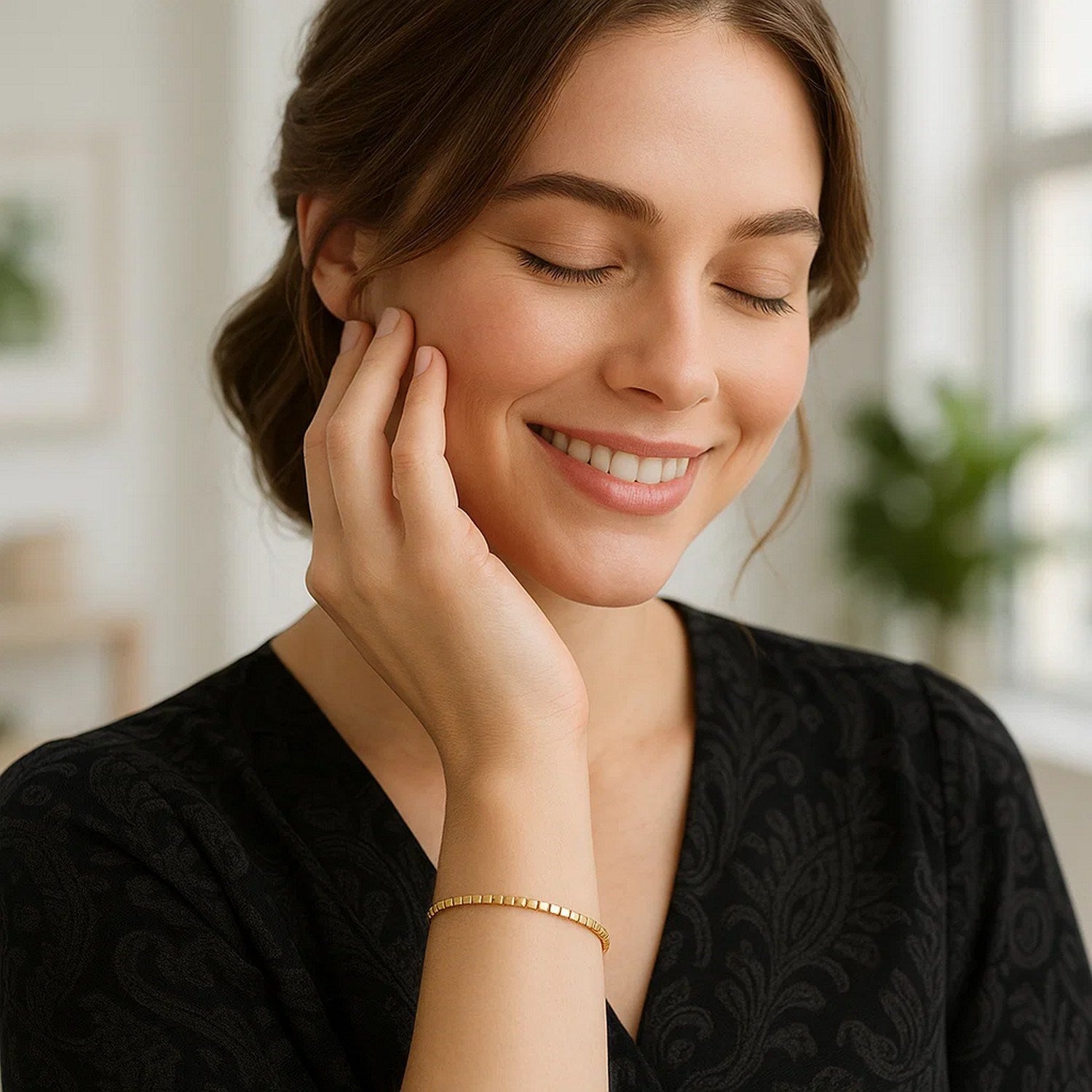 Mini Cube Bracelet in 14K Yellow Gold (2.60 mm)