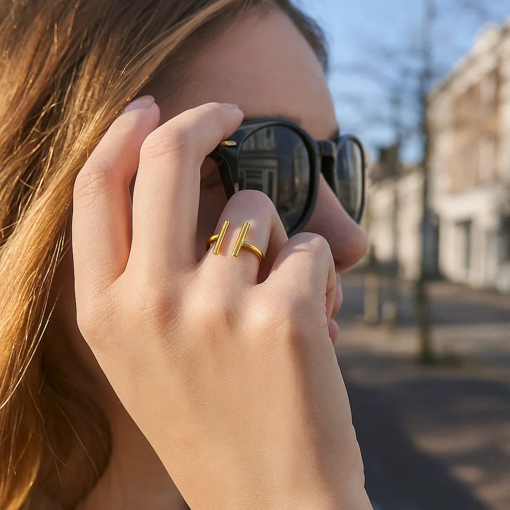 14k Yellow Gold Open Ring with Bars