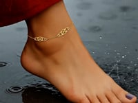 14k Yellow Gold Anklet with Fancy Diamond Shape Filigree Stations