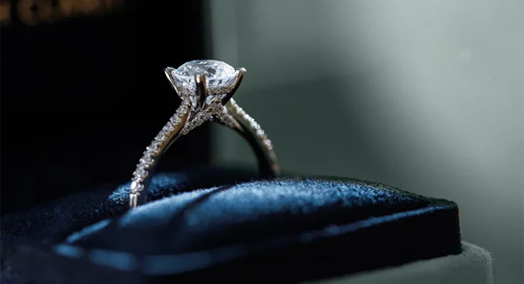 SOLITAIRE_ENGAGEMENT_RINGS